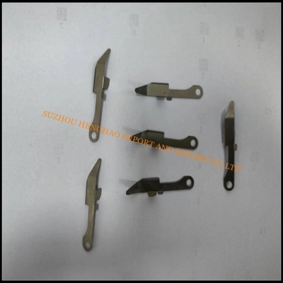 Saurer 400 Rapier Loom Spare Parts 847267 MOVABLE PLATE 847115 FIXED PLATE,MRO SUPPLIES FOR WEAVING PLANTS FACTORY স্যুইজার 400 র্যাপিয়ার তাঁতবাহী যন্ত্রাংশ 847267 MOVABLE PLATE 847115 FIXED PLATE,MRO টিউবিং প্ল্যান্টের জন্য সরবরাহ কারখানা